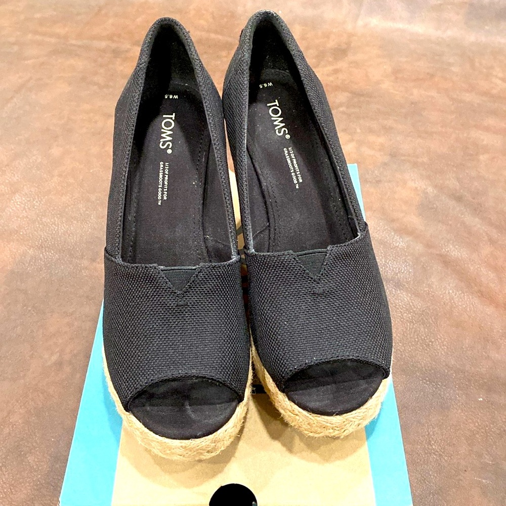 Tom’s Michelle Canvas Wedge heels